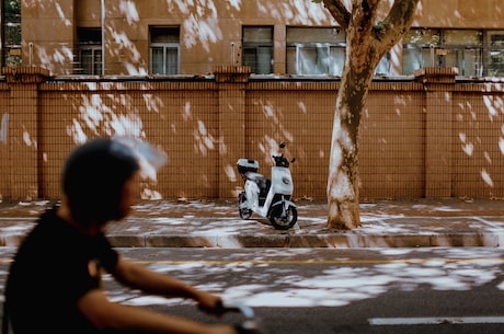 男儿有泪不轻弹只是未到伤心处 那就早早为他打算